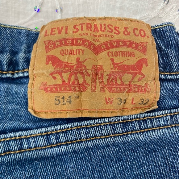 Levi’s 514 - 34X32 Straight Leg Medium Wash - Picture 2 of 11